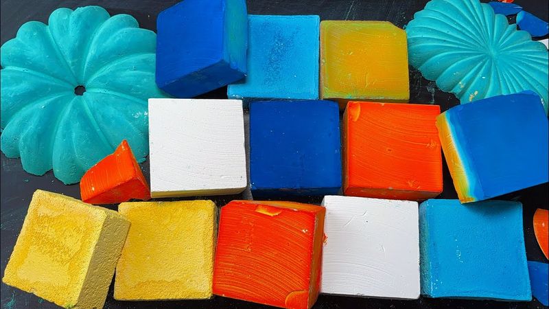 Collab with @CrushPleasureASMR 🐠 Plain & Dyed Gym Chalk + Reforms #zinniagymchalk