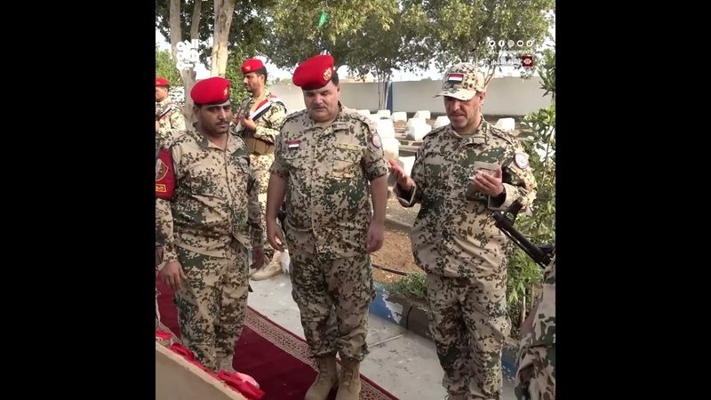 العميد دويد يضع إكليل الزهور في فردوس شهداء المقاومة الوطنية