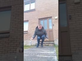 Манера крутит мир.. #танцы #алкаш #танцующийалкаш #shorts #тяги