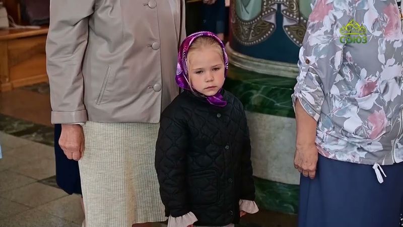 Божественная литургия в кафедральном соборе Святой Троицы города Брянска