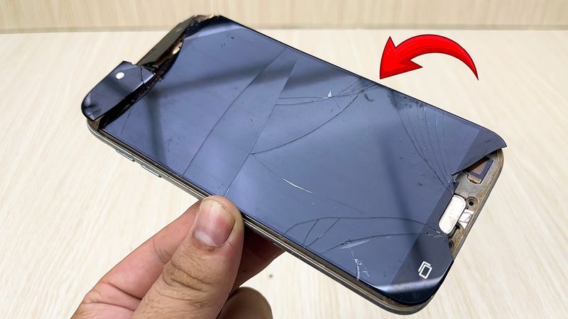 Don’t Throw Away Your old broken phone😱!! genius invention from broken phone