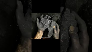 Black Crumble #relax #slime #satisfying #mukbang #oddlysatisfying #gymchalkasmr #gymchalk