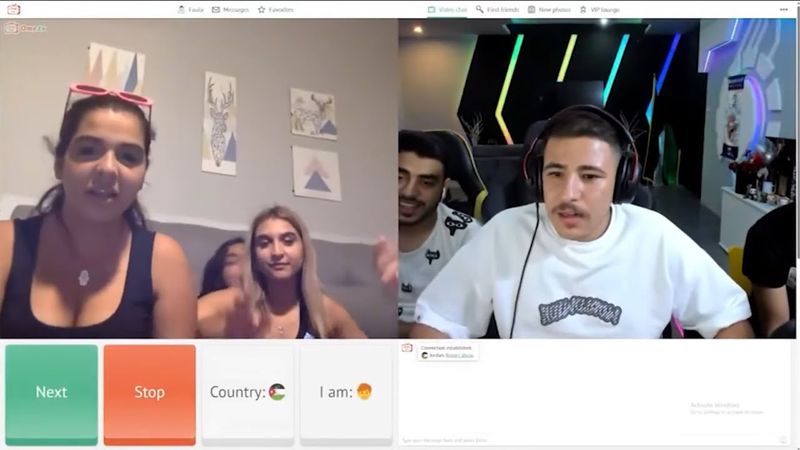 عبسي وذباح بعرات اومو تيفي🔞عبسي يتهاوش مع بنات ويعصب عليهم😱