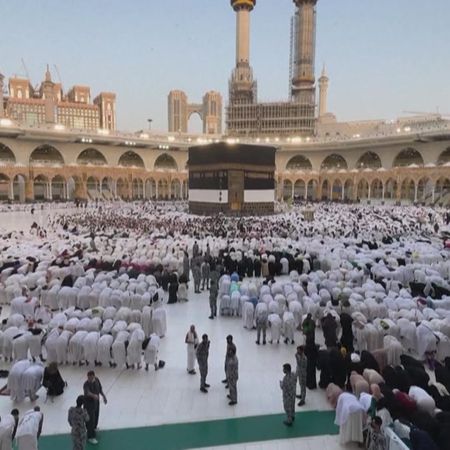 ޙައްޖުގެ އަޅުކަމުން ދަސްކޮށްދޭ އެއް ފިލާވަޅަކީ އިންސާނުންނަކީ ހަމަހަމ...