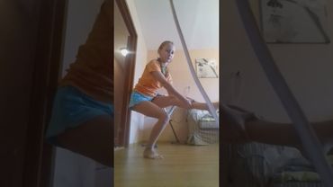 в следующим видео сяду пониже,пишите какие элементы ещё добавить, скоро покажу воздуш.  гимнастику!