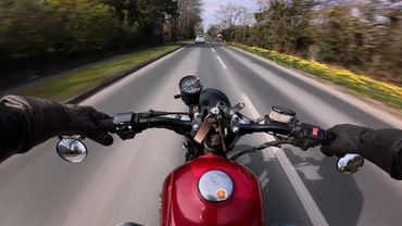 Popping to Halfords to get some stuff, Suzuki GN 125 (RAW SOUND)