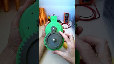 😮 Как сделать электрогенератор с мультипликатором для балконного ветряка #Shorts #diy Игорь Белецкий