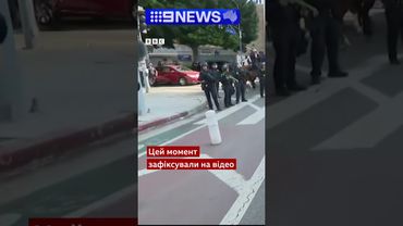 Поліцейський поцілив гумовою кулею в журналістку у Лос-Анджелесі #shorts #новини #сша