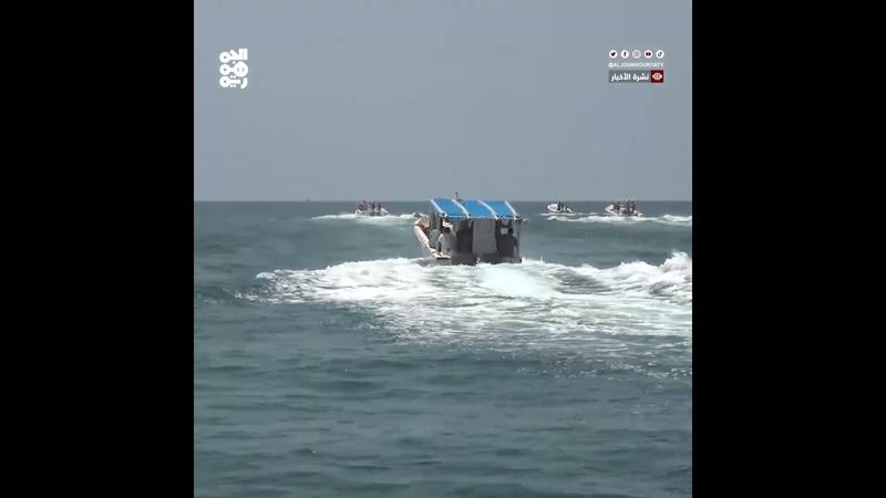 قوات خفر السواحل تتسلم مهربي أسلحة إيرانية إلى اليمن