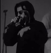 #капюшоннаголову #ведьнадворенемай #порайонузаколдованному #широкошаг...