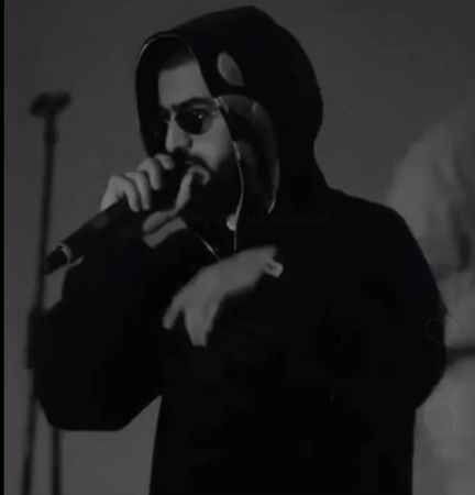 #капюшоннаголову #ведьнадворенемай #порайонузаколдованному #широкошаг...