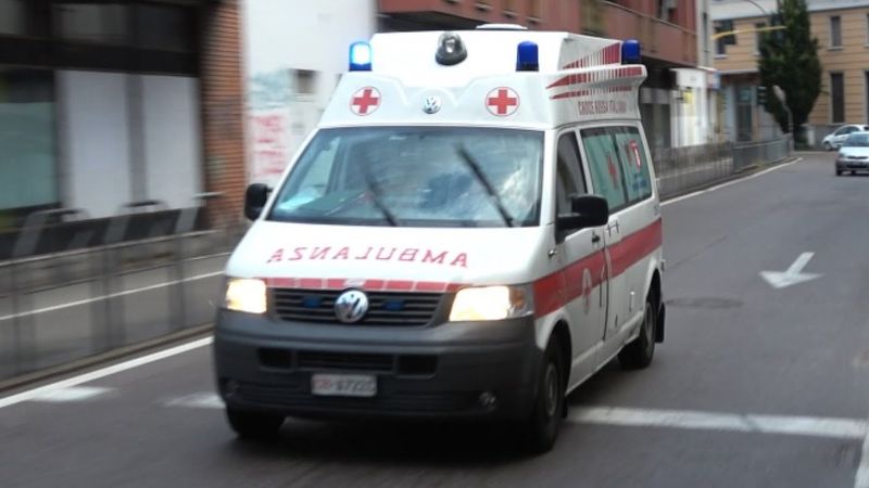 [PNEUMATICA] Croce Rossa Italiana - Lavis Ambulanza 225-32 in sirena // Lavis Red Cross ambulance