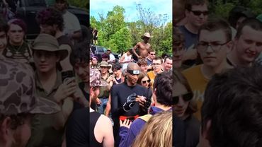 dia lupa corongnya di saat terburuk