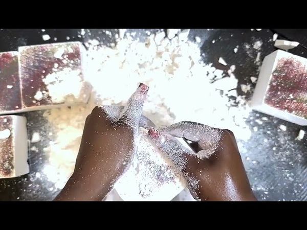 Fresh chalk blocks🍔🍓ASMR by @flowerchildasmr_ 🍒🍔edit #crunchy #asmr #gymchalkcrush #feedshorts #fyp