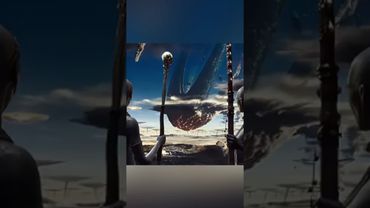 На их планету упал огромный корабль