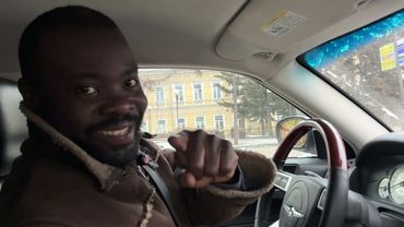 Есть те, которые несут чушь про Россию и есть «МЫ» которые говорят правду про Россию.Это Наша Россия