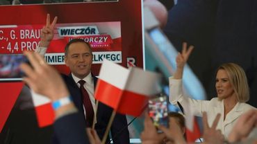 Poland: images at nationalist candidate's headquarters as pro-EU centrist narrowly ahead | AFP