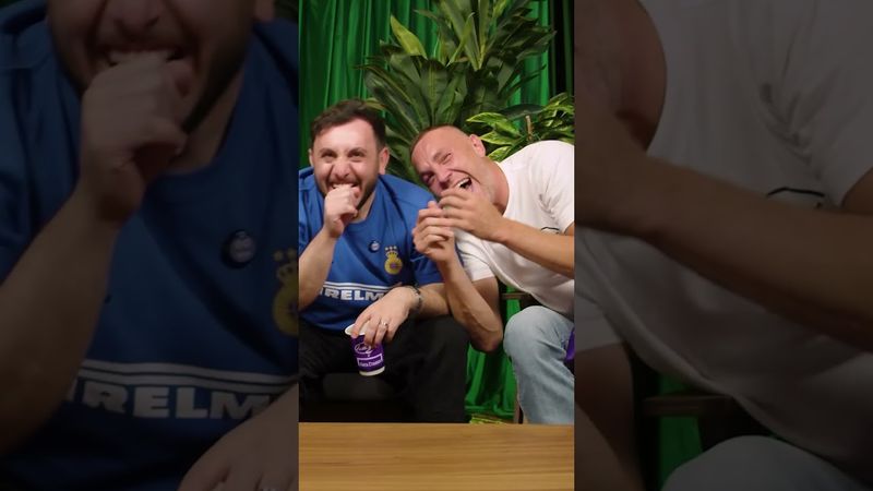 Что смешит Артёма Дзюбу #лигенды #юмор #трилитрасмеха #попробуйнезасмеятся