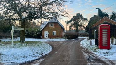 Frozen Snowy Morning Walk in -7°C Through The English Countryside - ENGLAND