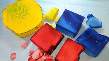 GymChalkAsmr💙♥️Dyed chalk And reform💛💚crunchy sounds for your satisfaction