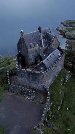 Как бы ты хорошо к людям не относился, они не будут относиться к тебе...