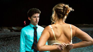 Показала ВСЮ себя на пустом пляже но вскоре пожалела об этом / краткий пересказ фильма