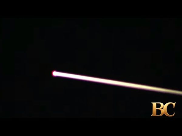 SpaceX spacecraft returns to Earth, sends sonic boom across Southern California