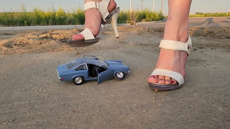 1972 Vega crushed with heels and sandals #asmrcrush #asmrsounds #asmr