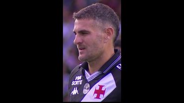 Gol de pênalti de Pablo Vegetti para o Vasco contra o Atlético Mineiro