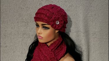 Crochet women's beanie: beanie with flower for womens