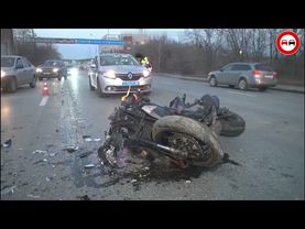 ЖЕСТЬ!!! ТАКОЕ ВАМ НЕ ПОКАЖУТ В АВТОШКОЛАХ. Реальные АВАРИИ и ДТП происходящие на дорогах мира.