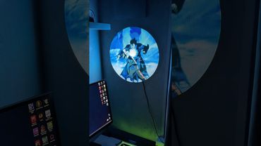 I Can’t Believe My Eyes 😱🤯 #3d #hologram #ledlights #shorts