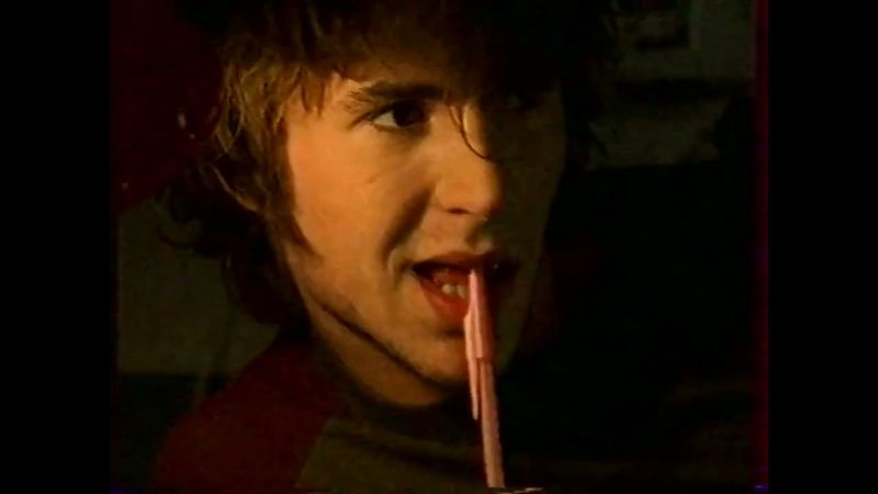 Рекламный блок и часы (Муз-ТВ, 07.03.2002) (3)