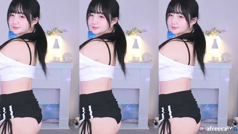 韩国女主播  韩智娜 抖臀专业户 抖奶又抖臀