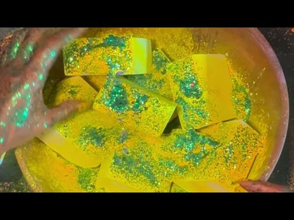 Yellow blue pigment overload