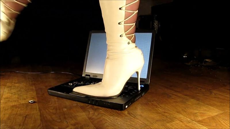 Hands & laptop high heels crush | Давлю руки и ноутбук каблуками