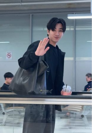 เมื่อเช้าเจอจิ๋วเดินมาแบบง่วงๆ ช่วงนี้บินเป็นนกเลย สู้ๆนะค้าปคนเก่ง 🫶...