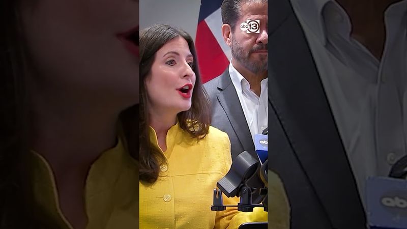 Harris County officials vote 3-2 to raise constables' salaries to $193K; budget still needs approval