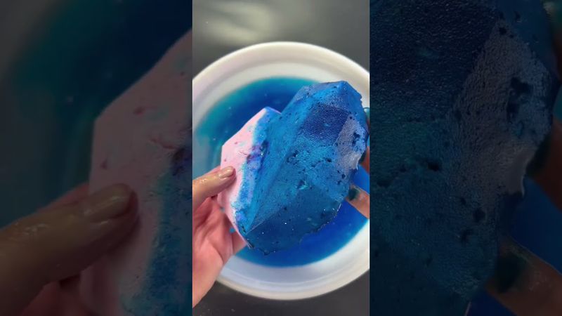 Pink/Blue Chalk Heart #asmr #fyp #explore #oddlysatisfying #asmrcommunity #gymchalk #shorts