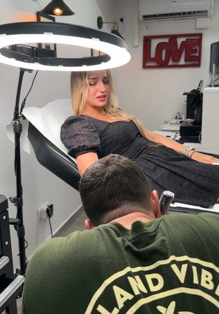 моя первая татуировка 😳