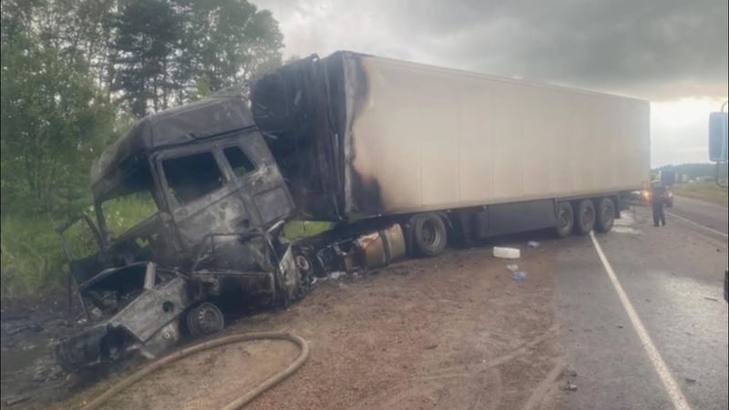 Аварии и ДТП на дороге — ДОГОНЯЛСЯ и Влетел — Подборки на РЕГИСТРАТОР