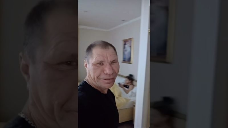 МОНГОЛ НЕ ДАЁТ ПОКОЯ ИРИШКЕ ЧИКИ ПИКИ! ОЧЕНЬ УСТАЛИ ПОСЛЕ РАБОТЫ!