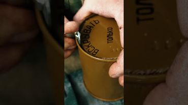 Распаковка ящика с гранатами Ф-1 #граната #сво #shorts #маратсутаев #ф1