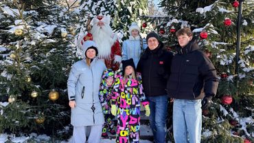 ПРИЕХАЛИ В ДОМ К ДЕДУ МОРОЗУ. ЭКСРИМ ГОРКА. Ника Лайф