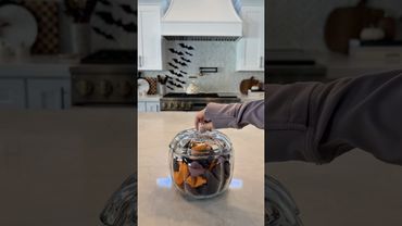 Halloween Restock 🎃🫧 #restock #halloween #home #asmr #organization #satisfying #viral #shorts #fyp