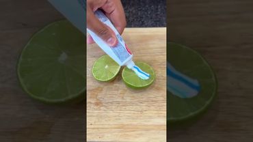 The secret of lemon and toothpaste to eliminate bad odors! 🌿✨ #HomeTip #shorts