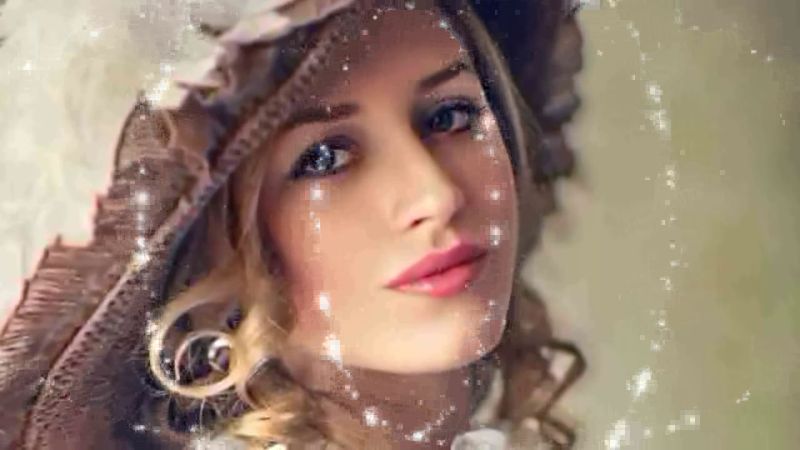 Крутится  вертится шар  голубой