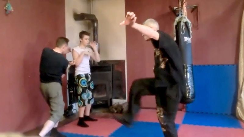 ЧХАРЁК БЕССМЕРТНЫЙ И ЕГО УЧЕНИКИ КУНГ ФУ И АЙКИДО В ДЕЛЕ...