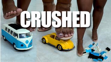 Giantess car crushing with bare feet and high heels