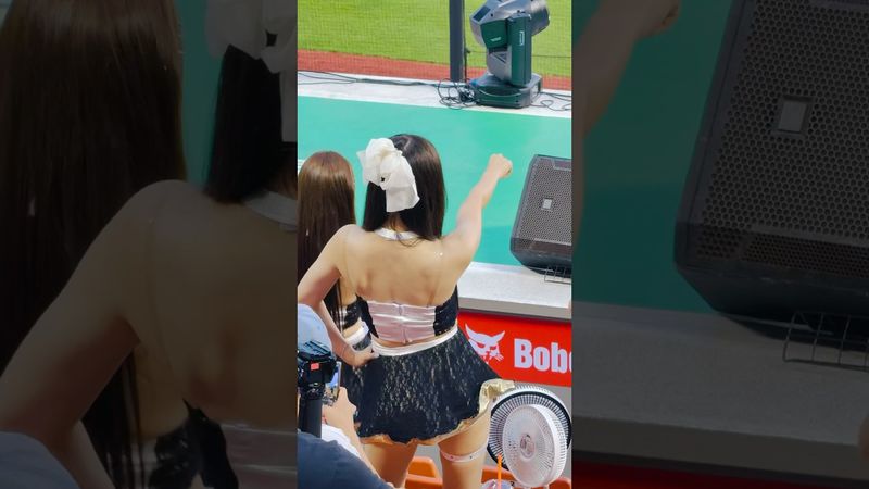 살랑살랑 가든 아웃송 #김정원 #김정원치어리더#ktwiz #kt위즈 #kt위즈치어리더